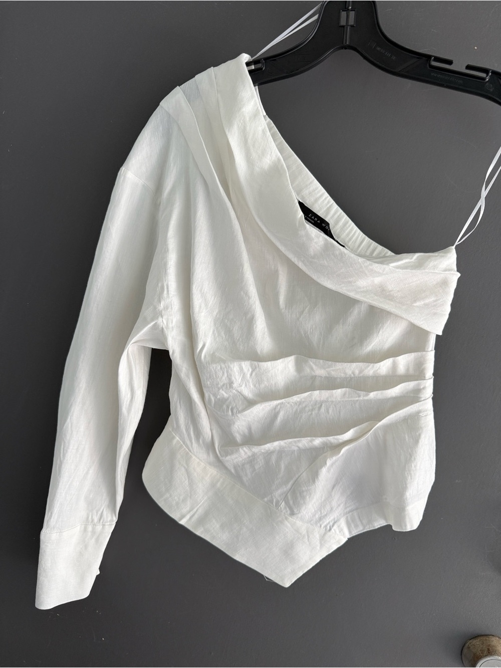 Zara White One-Shoulder Asymmetric Blouse Top Size M Coquette Girl Coastal Beach - Picture 4 of 17